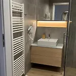 Luxurious For 3 People In Apartmán Pobierowo