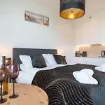 Luxurious For 3 People In Apartmán *