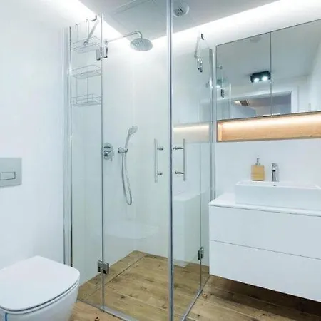 Apartment Luxurious For 3 People In