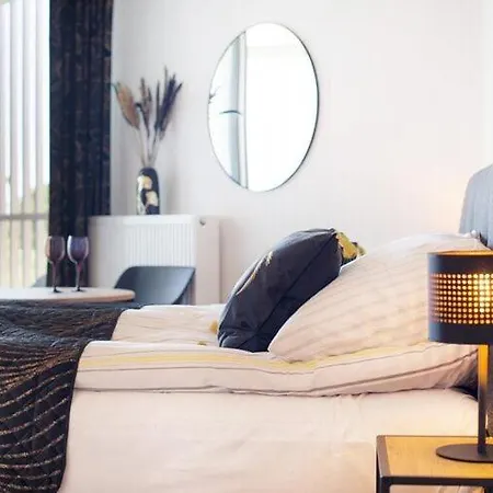 Luxurious For 3 People In
