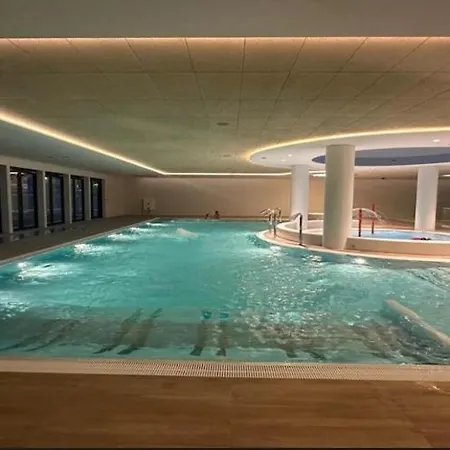 Luxurious For 3 People In Апартаменты