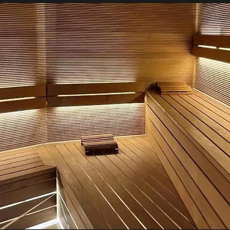 Luxurious For 3 People In