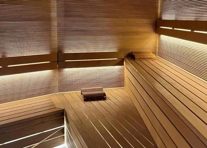 Luxurious For 3 People In